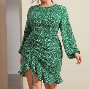 Shein Plus Size Drawing Knot Ruched Ruffle Hem Ditsy Floral Dress